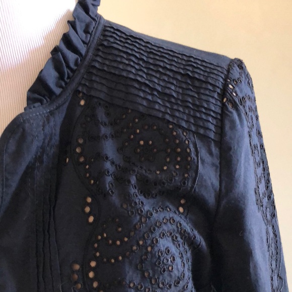 ADORABLE embroidered crop blazer - Picture 2 of 3